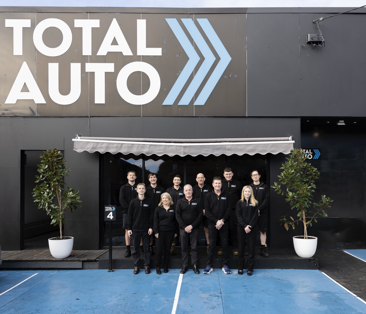 Total Auto Glass Team Photo